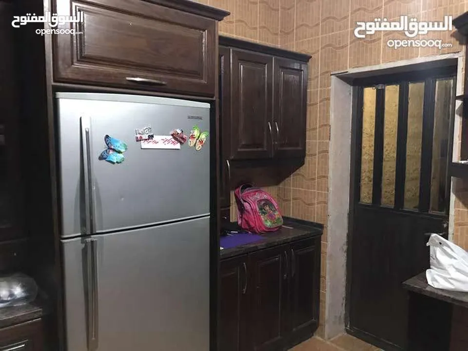 شقة للبيع في أم زويتيه