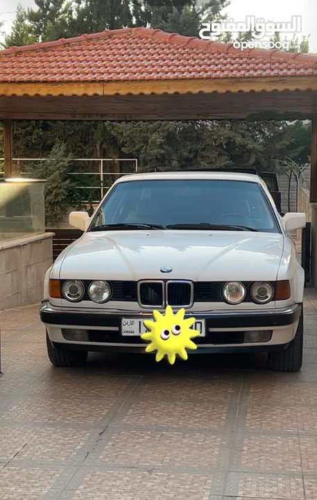 للبيع بي ام 730 السيارة بحالة الوكالة