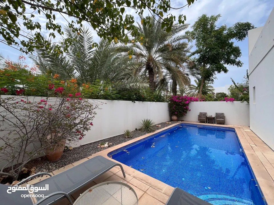 3 + 1 BR Triad Villa with Private Pool in Al Mouj