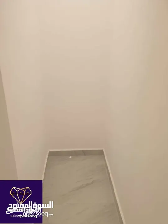 شقة شبه أرضية فخمه ومميزة لم تسكن لقطه وبسعر مغري جدا يا بلاش عرض خاص للبيع في أرقى مناطق خلدا
