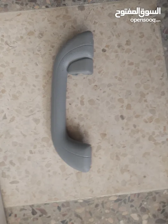 قطع مستعمله و اكسسوارات مختلفة للسيارات