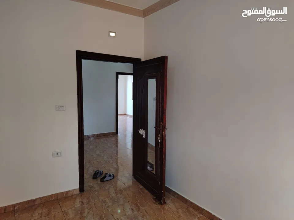 منزل للبيع في المستندة