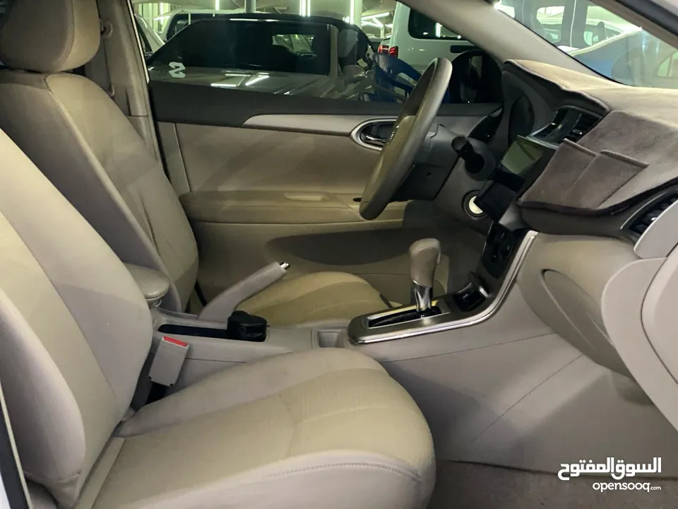 Nissan Sentra 1.8 white 2019