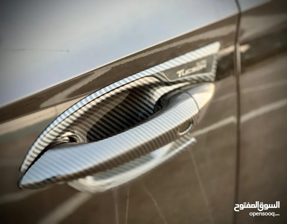 هونداي توسان/2022 فل الفل فتحة سقف بانوراما  2x4 ///240Hp بنزين + كهرباء  ( Haybrid) 1600cc
