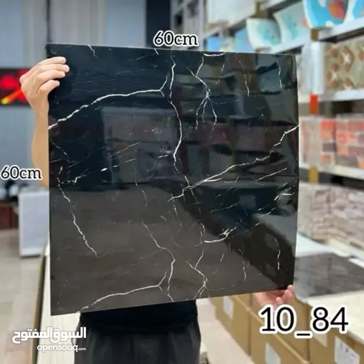 بديل السيراميك بديل الرخام فوم على الجدران عازل للرطوبه والعفن الحجم الكبير ب دينار بس الحبه الوحده