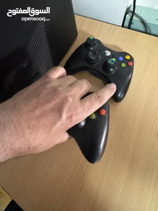 مستعمل بحالة جيدة جداً مع CD لأ توجد فيه اي مشاكل سبب البيع شراء منتج جديد مع أيادي X BOX 360 Kinect