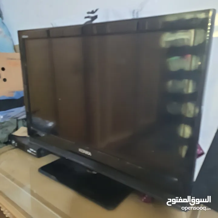 ثلاجة و مكنسه و تلفزيون للبيع
