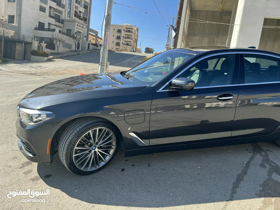 بي ام دبليو سكني غامق نظيف جدا وارد امريكي فحص كامل كلين تايتل BMW 530e 2018