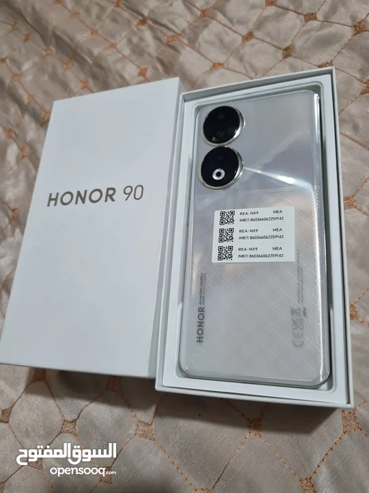 Honer 90 5G رام 12 جيجا 512 اغرضة والكرتونة الأصلية