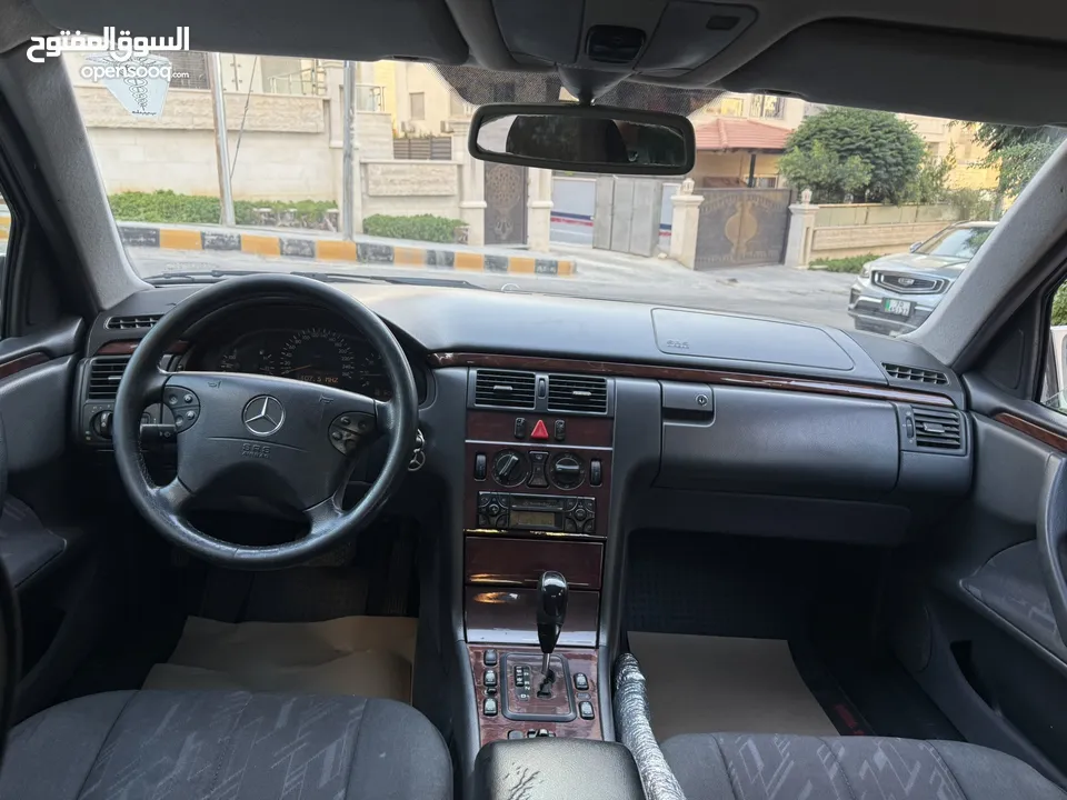 مرسيدس بنز قرش ونص بحاله الشركه
