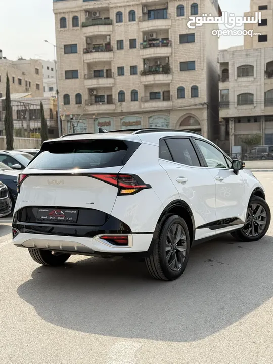 كيا سبورتاج GT Line ترخيص 2022 محرك 1600 هايبرد  جير أوتوماتيك 240 حصان