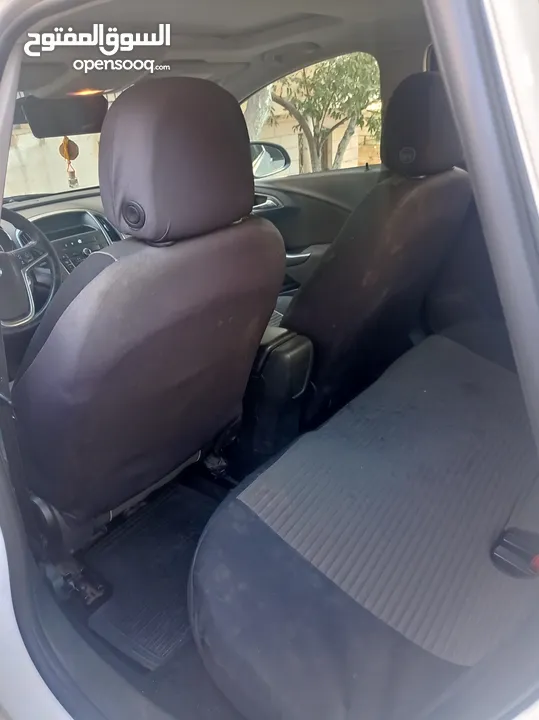 سياره اوبل استرا سيدان 2013