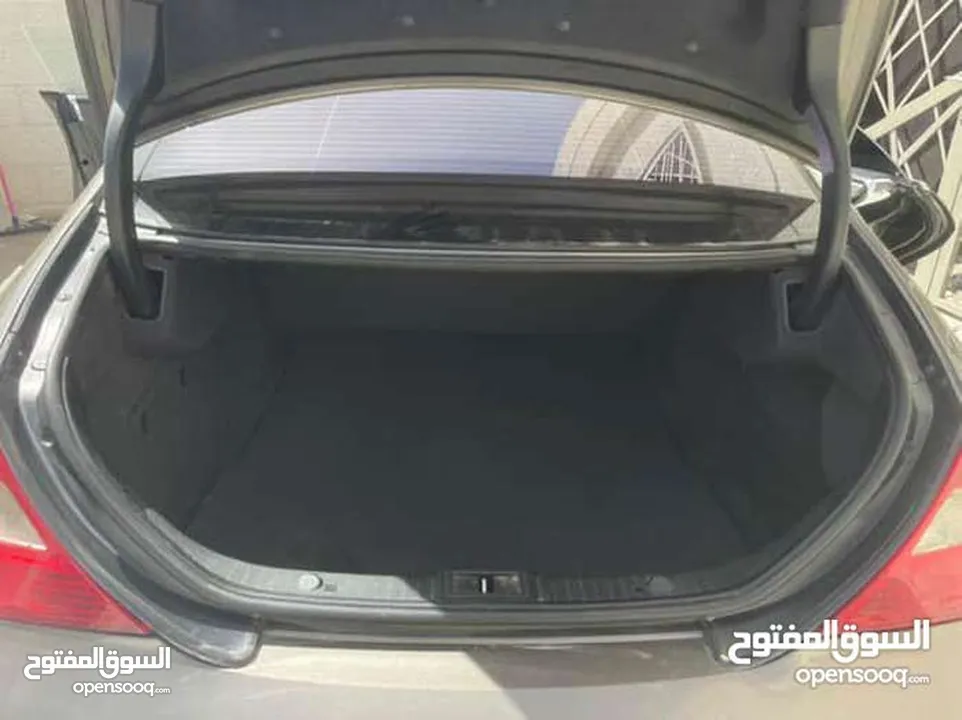 مرسيدس  CLS 350 بحالة الوكالة  موديل 2006