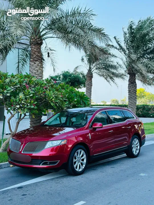 LINCOLN MKT  Year-2014. Single owner used car.Fully Loaded Luxury 7 Seater Crossover with panoramic