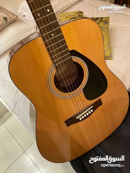 Yamaha f310 + bag (almost new )