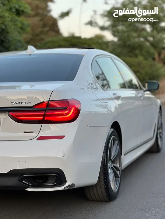 2018 BMW 740 eDrive بحالة الوكالة للبيع كاش او اقساط من المالك مباشرة بدون وساطة بنوك دفعة اولى
