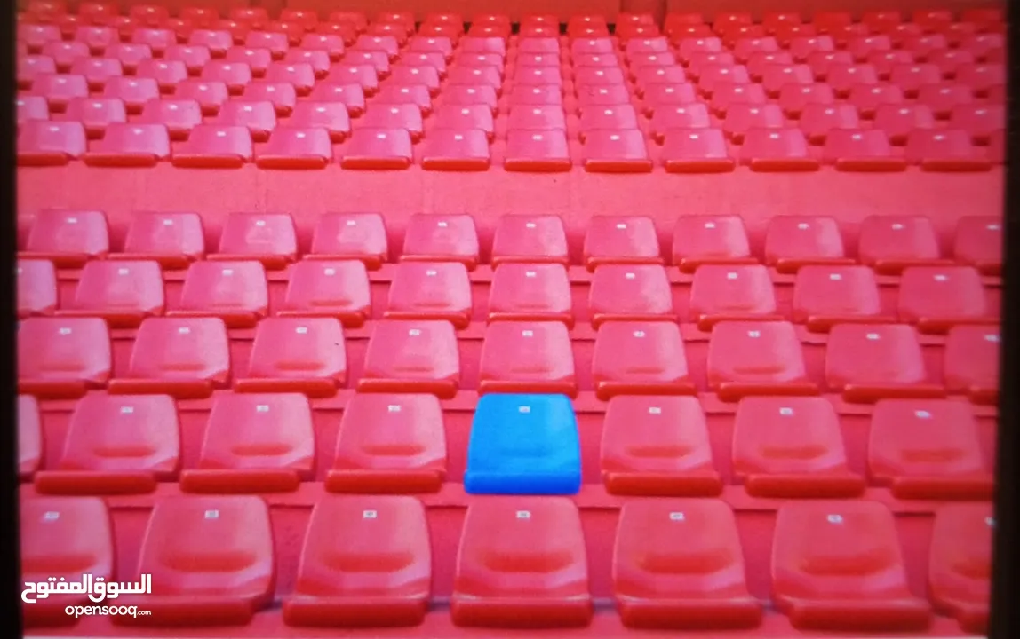 كراسي ملعب احمر وازرق مميز جدا