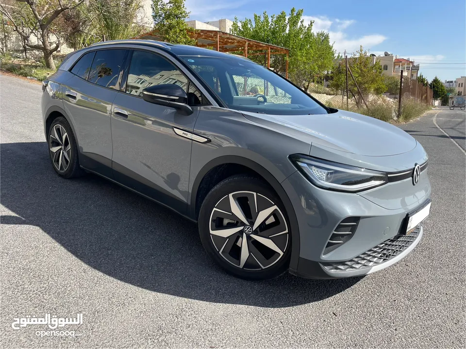 Volkswagen VW ID4 Crozz Pro 2021 استعمال شخصي فقط و فحص كامل للبيع