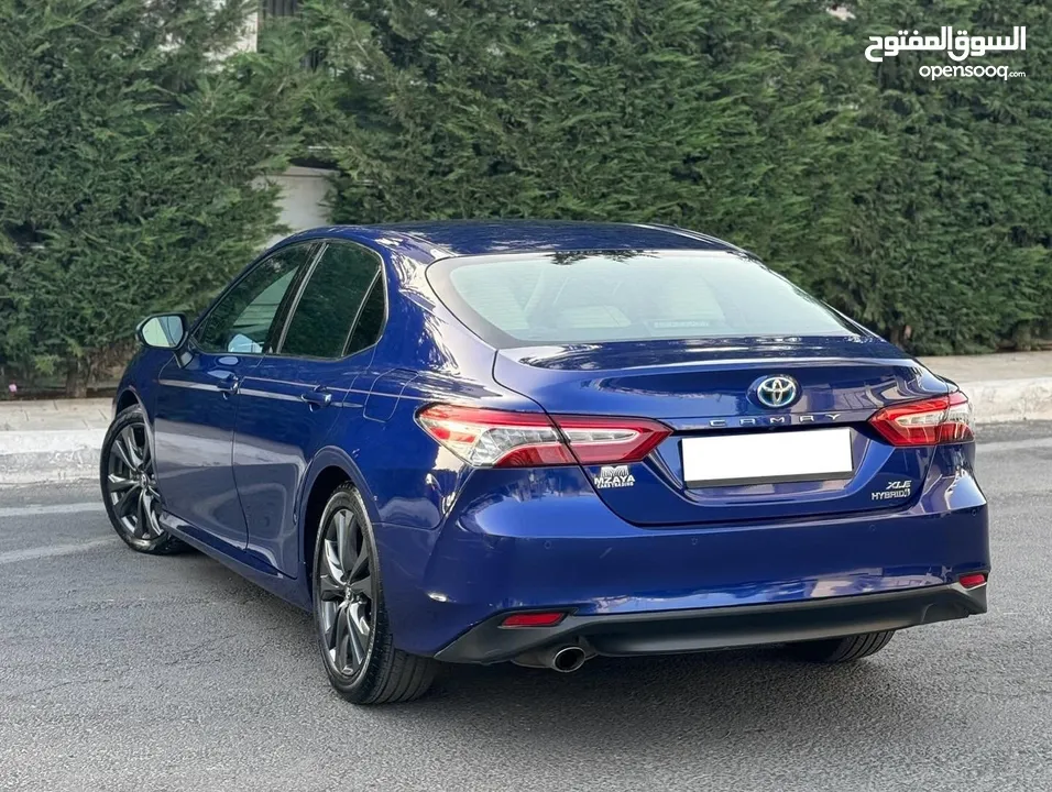 Toyota Camry 2018 XLE