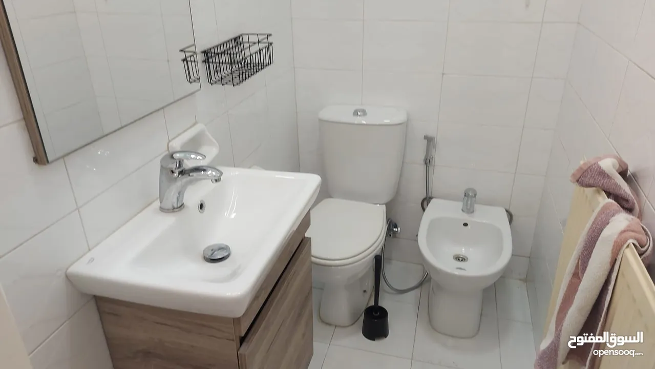 شقة نصف مفروشة للإيجار في دير غبار  ref : 14352