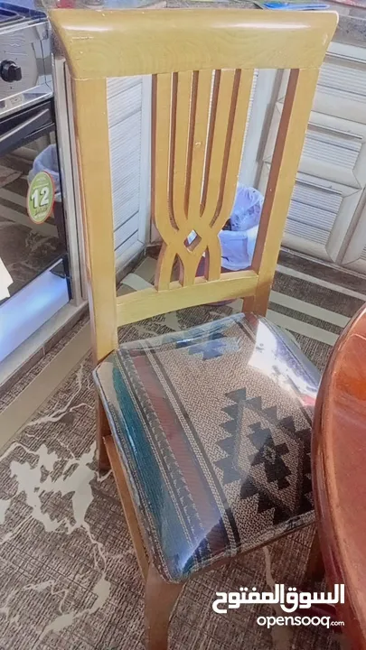 طاوله سفره مع اربع كراسي تفصيل ثقيل