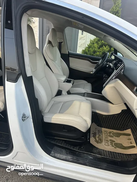 Tesla Model X تيسلا مميزة جدا