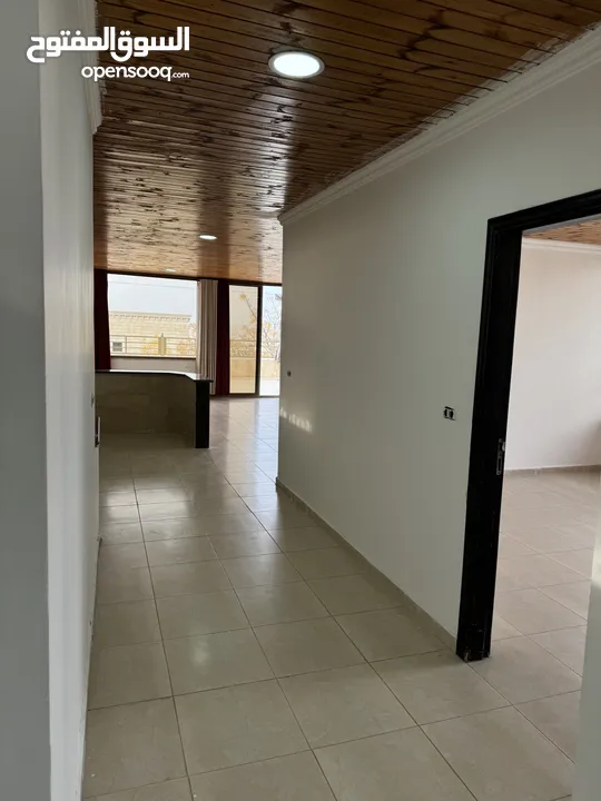 شقة طابق ثالث + روف في منطقة ربوة عبدون بمساحة اجمالية 325 متر