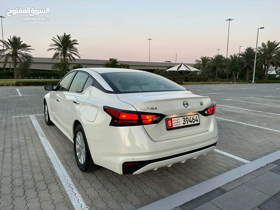 للبيع نيسان التيما 2020 خليجي الموتر رائع قمة فالنظافة  ———————————— شاشة أبل كاربلي APPLE CARPLAY /