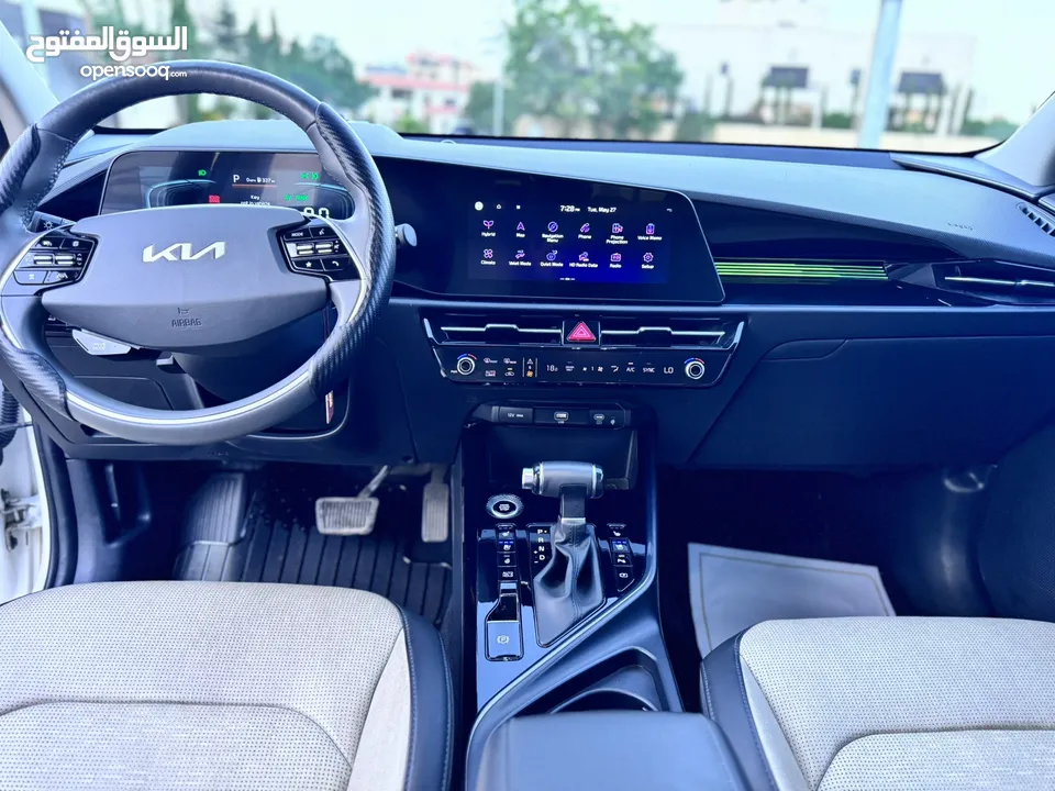 كيا نيروا 2023 اعلى مواصفات / kia niro 2023