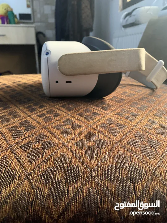 Meta quest 2 vr مستعمل