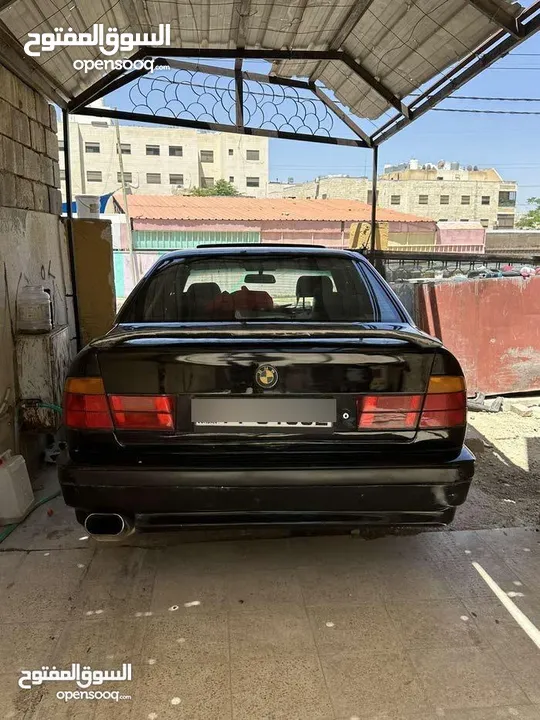 Bmw 525 ia بحالة جيدة فل كامل اعلى صنف