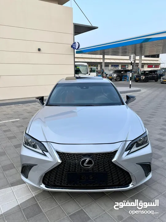 لكزس 2020 ES350. F.Sport