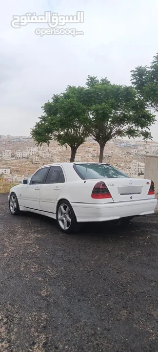 مرسيدس c200