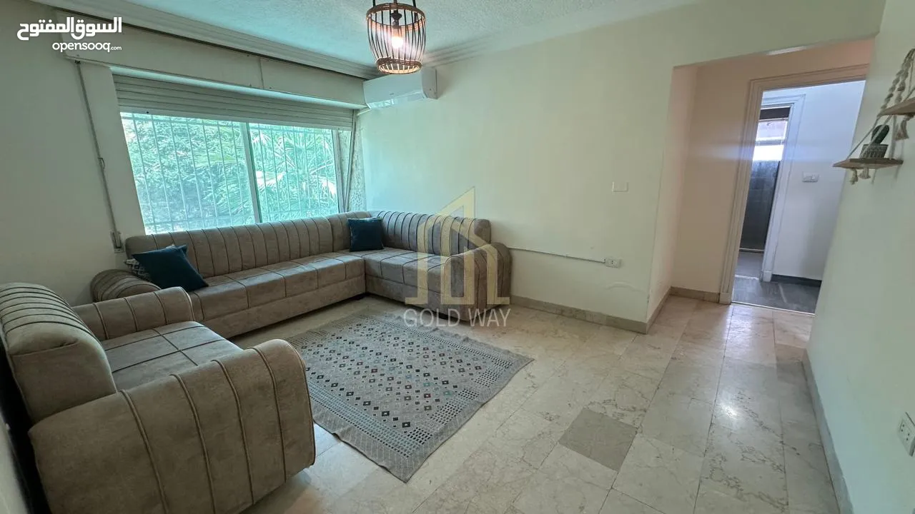 شقة مميزة للبيع في أرقى مناطق عبدون طابق أول 170م بسعر مميز / ref 9528