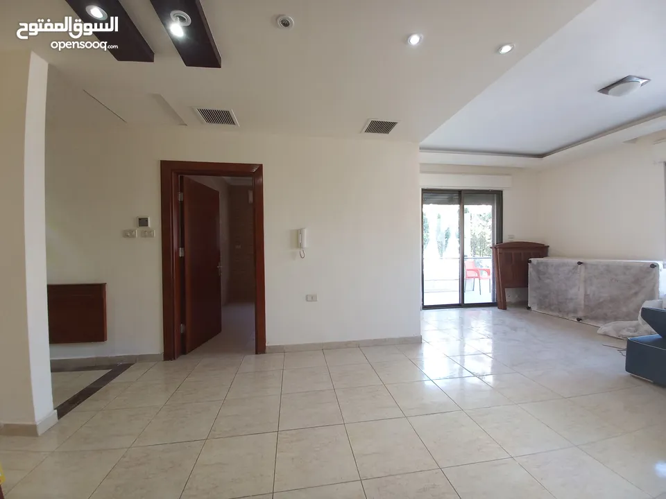 شقة غير مفروشة للايجار في الصويفية  ( Property 33702 )-175035421