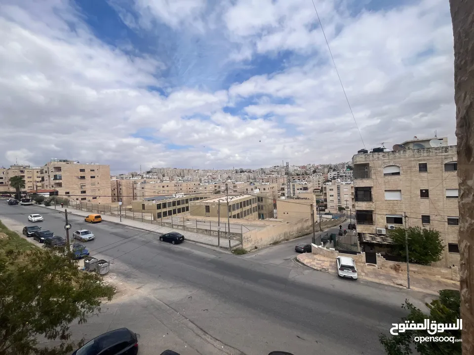 شقة مميزة مساحة 152م ذات إطلالة رائعة و موقع استراتيجي في عرجان بسعر لقطة