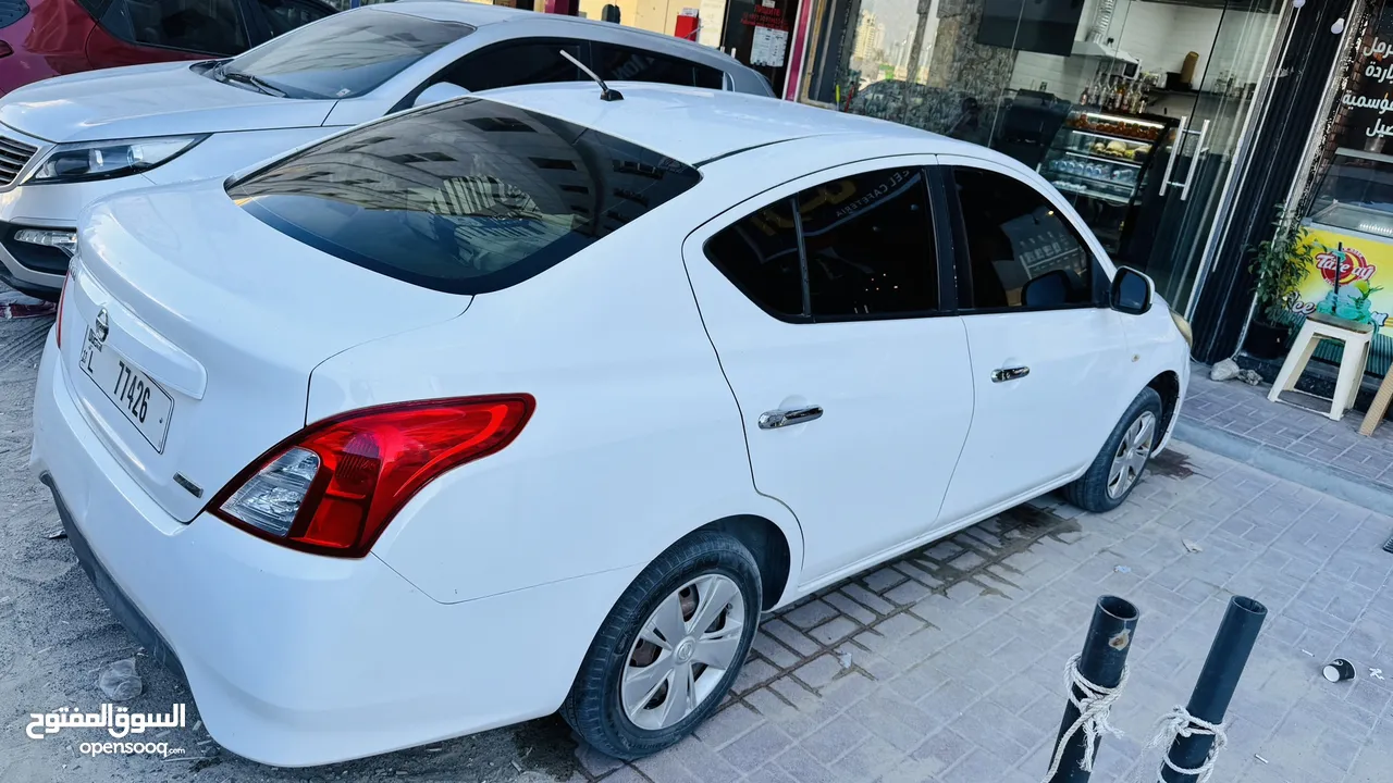 Nissan Sunny 2016