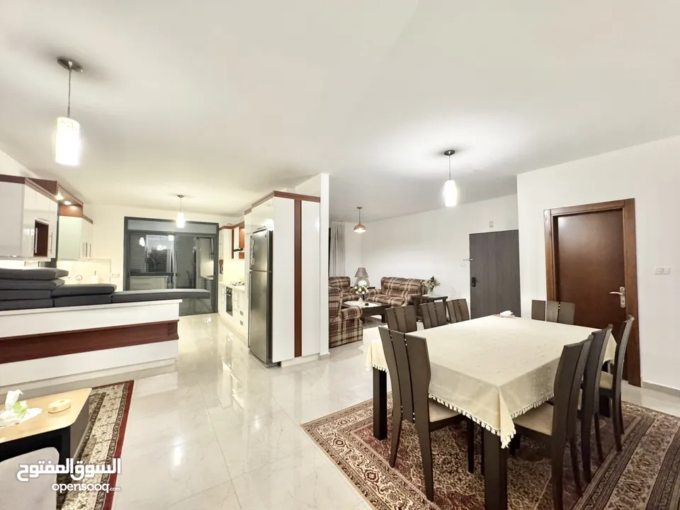 شقة للإيجار في عين منجد