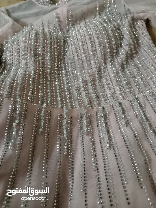 فستان سهره لون سومو للبيع مقاس ميديوم سمول