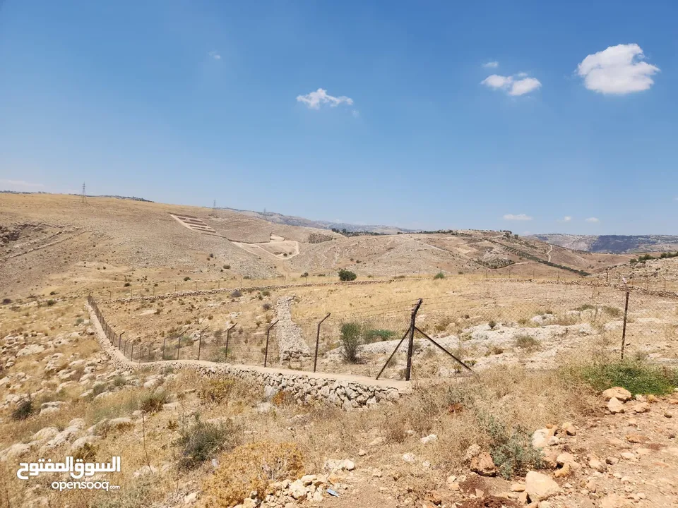ارض للبيع مميزه في بدر الجديده 4700م ذات اطلاله عاليه في حي الاميرات على شارعين