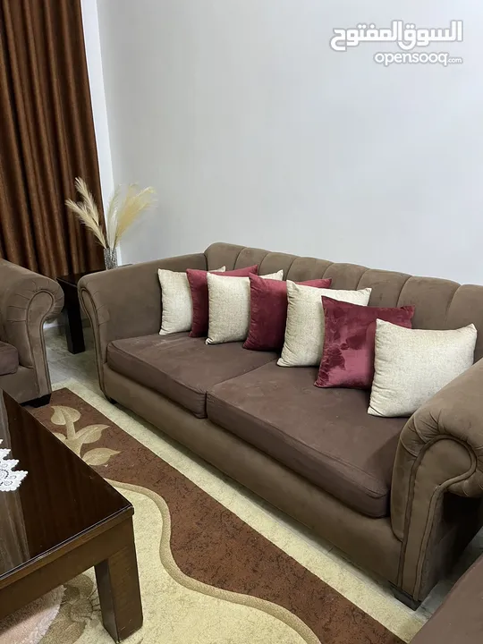 اثاث غرفة ضيوف كامل بسعر حرق للبيع
