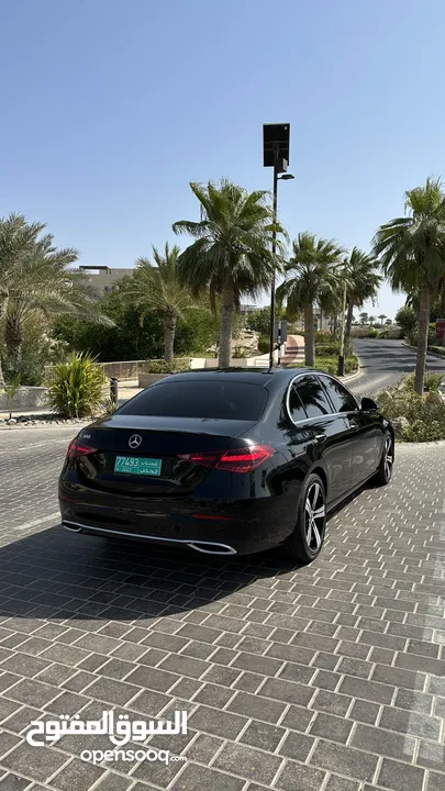 Benz C300 2022 الجوهرة الصغيرة