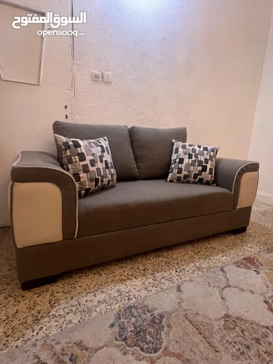 عفش بيت كامل بحال الوكالة يصلح لعرسان  غرفة نوم ماستر