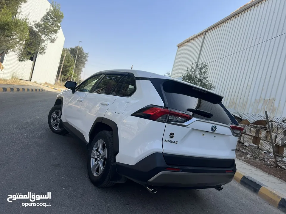 تويوتا RAV-4 2022 ليثيوم