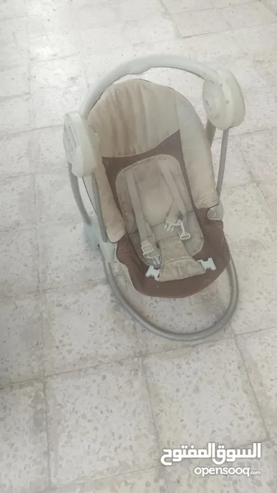 مستلزمات اطفال ومقاعد للسياره وشور اطفال للبيع