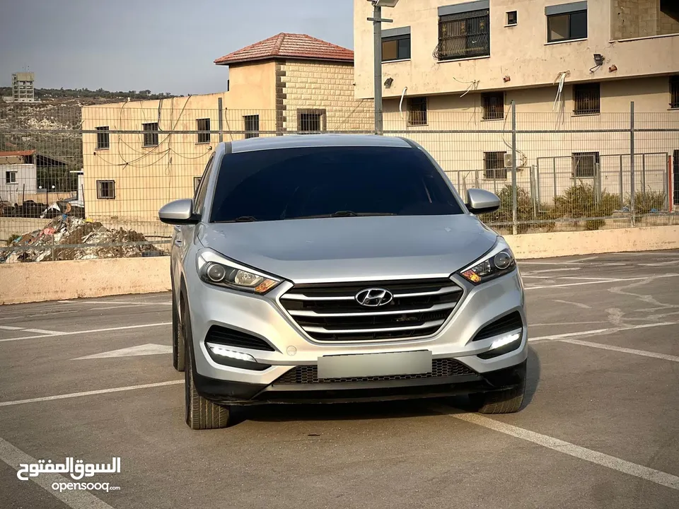 هونداي توسان/2017  فل بدون فتحة سقف 4x4