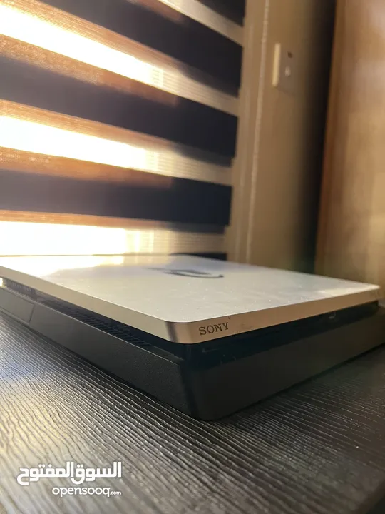 Play station Sony4 (slim)