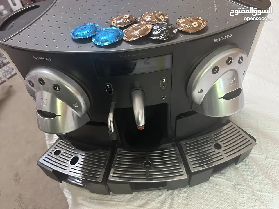 ماكينة تحضير قهوه Nespresso
