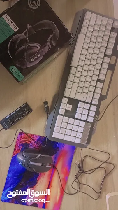كيبورد وماوس مضيء RGB  + ماوس باد+ سماعة راس مع مايك + وصلة USB HUB + وصلة otg