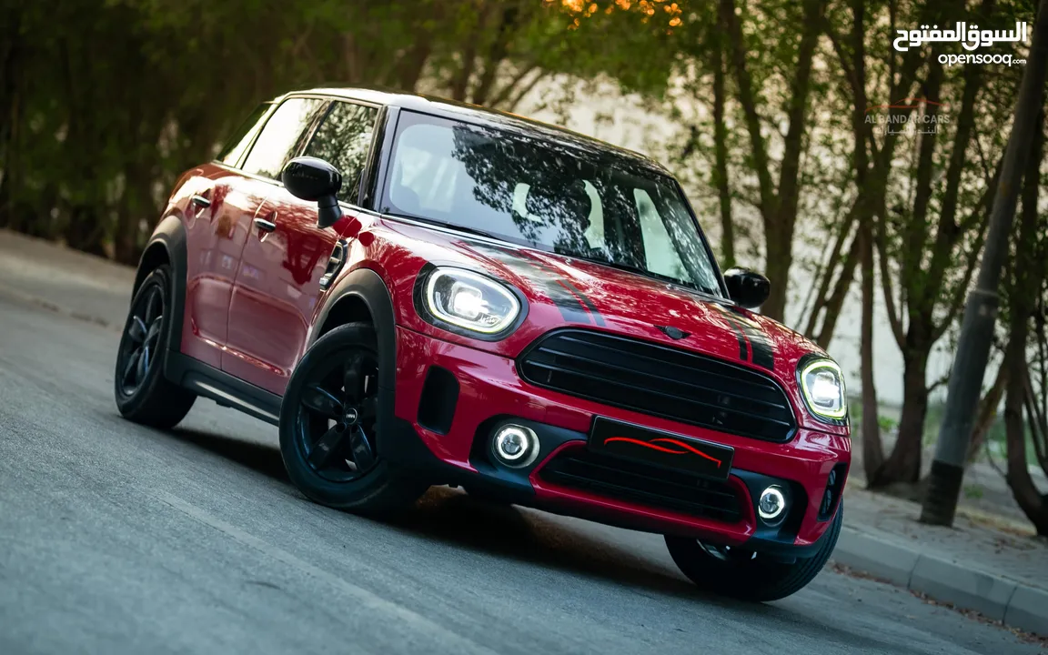 MINI COOPER COUNTRYMAN  Excellent Condition 2022 Red & Black